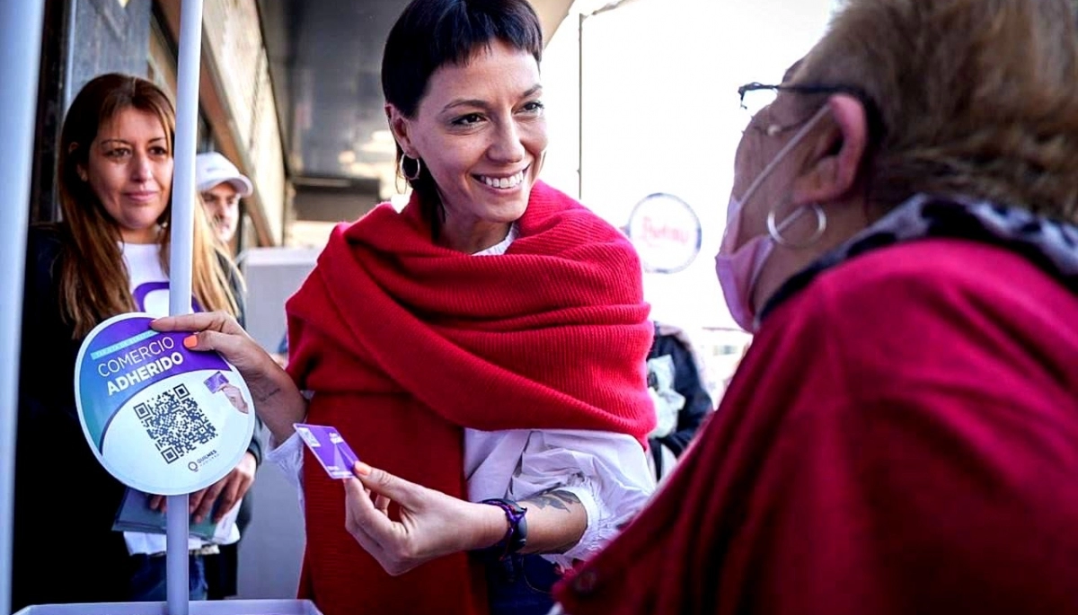 Amplios beneficios: Mayra Mendoza presentó la tarjeta “Somos Quilmes”