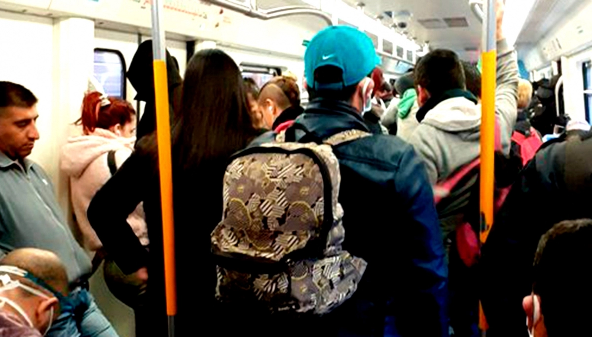 Tren Sarmiento: detuvieron a dos mujeres acusadas de robar teléfonos a los dormidos