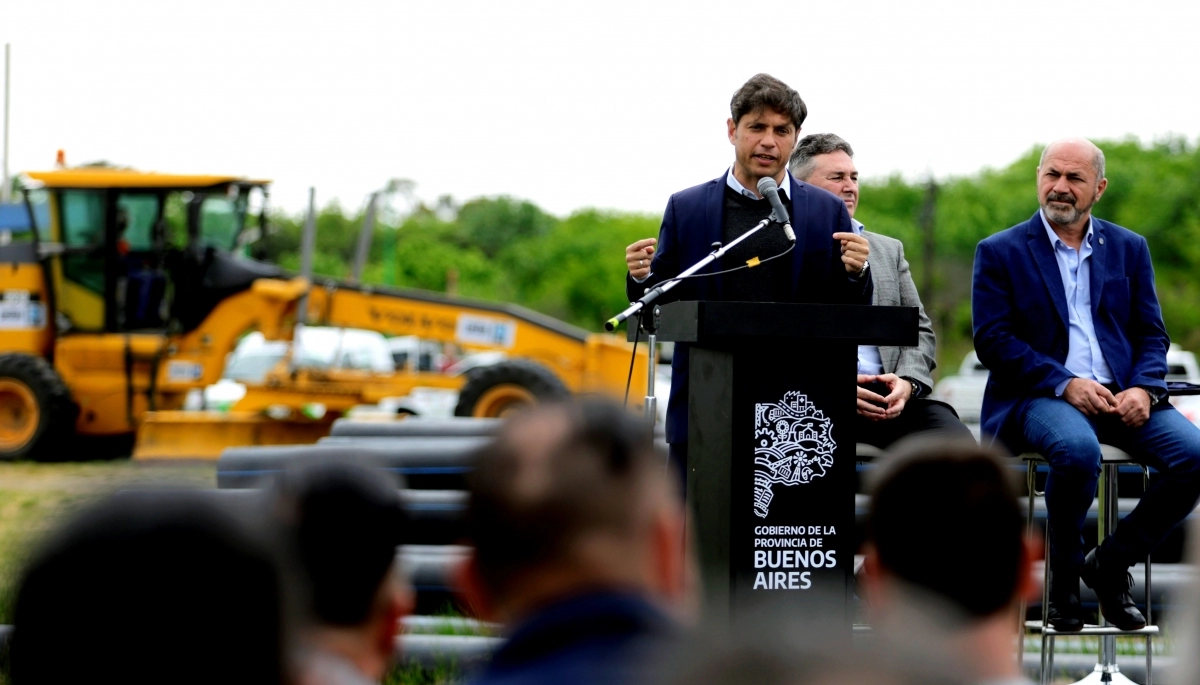 Kicillof inauguró la construcción de una planta potabilizadora en La Plata