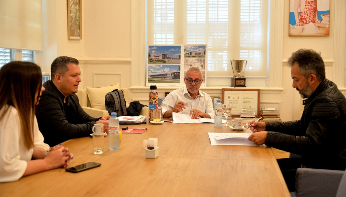 Tigre: firmó un convenio con Ona Saez para brindar cursos textiles a vecinos y vecinas