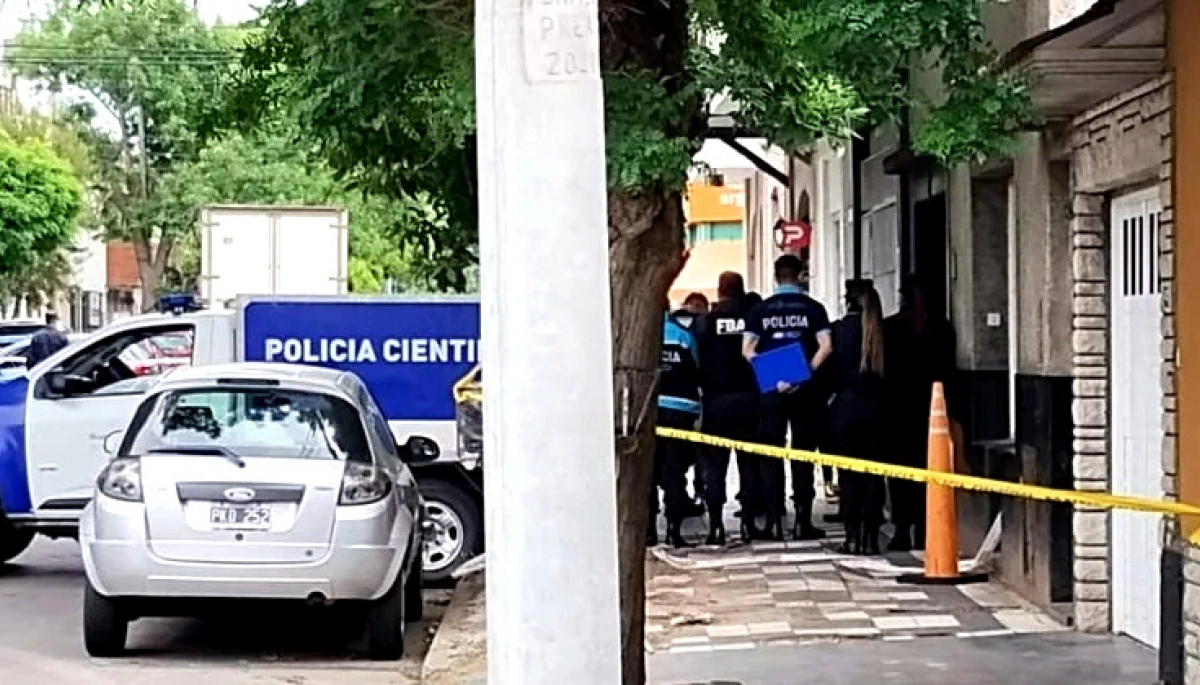 Feroz asesinato de un anciano: golpeado, apuñalado y ahogado con su propia sangre