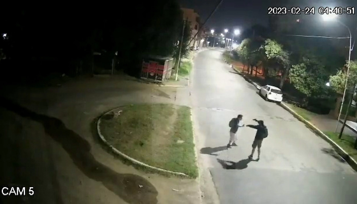 La Matanza: sin presencia policial ni patrullas a la vista, los ladrones lo dejaron desnudo