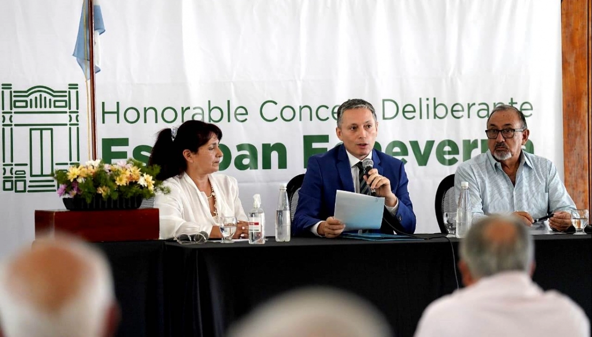 Gray abrió las sesiones ordinarias del Concejo Deliberante en Esteban Echeverria