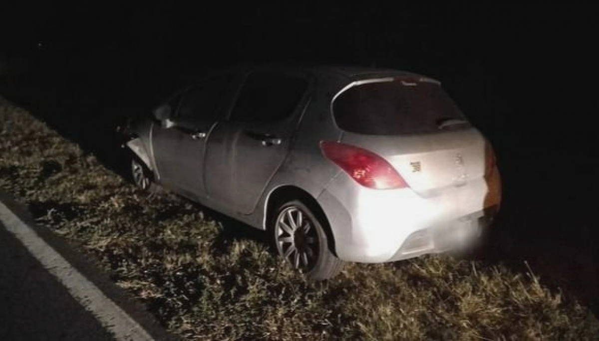 Motoquera falleció luego de embestir a ciclista y chocar con un auto en la mano contraria