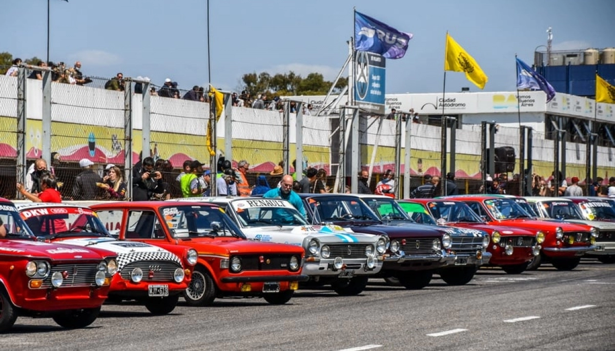 Carreras de autos, arte, y Turismo en Barrios para el fin de semana largo en CABA