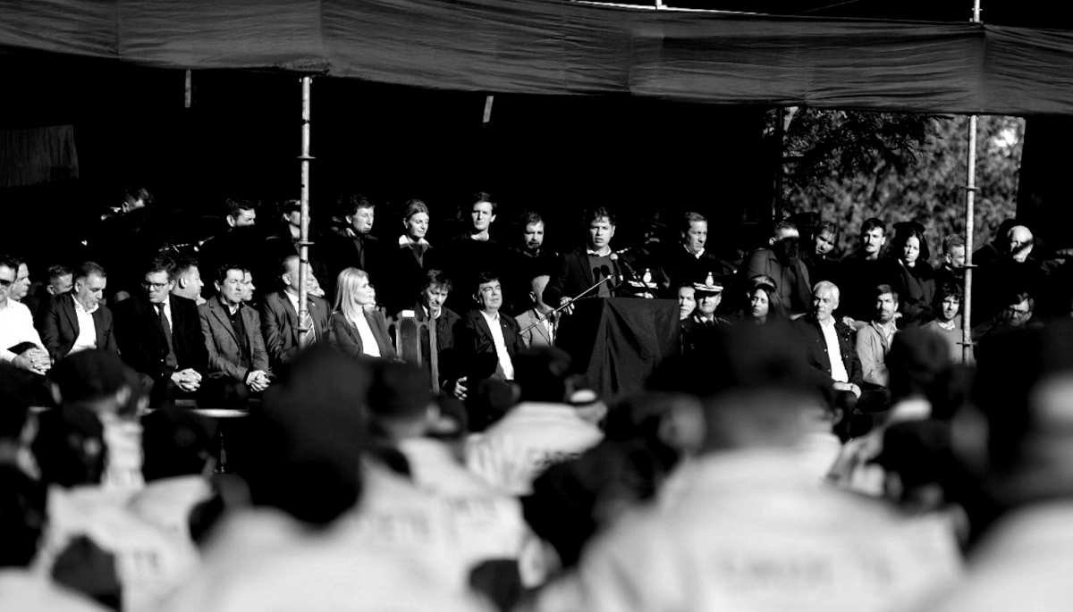 Intendentes de la oposición molestos con el discurso de Kicillof en el egreso de policías