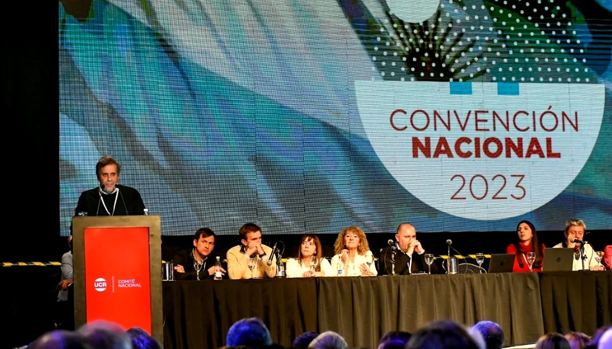 La UCR nacional ratificó pertenencia a Juntos por el Cambio y pidió ampliación del espacio