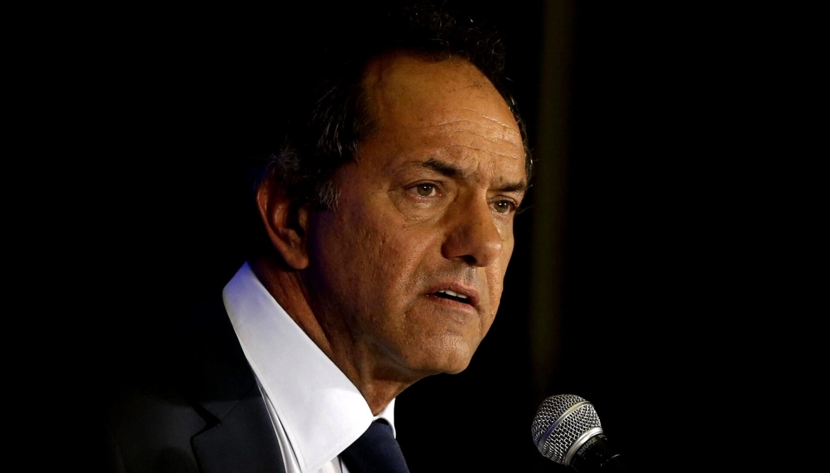“No soy títere de nadie”: Scioli defendió su candidatura y cruzó al PJ bonaerense