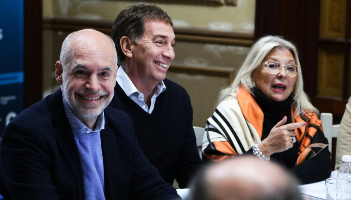 En una recorrida por Azul, Larreta se mostró junto con Santilli y Carrió