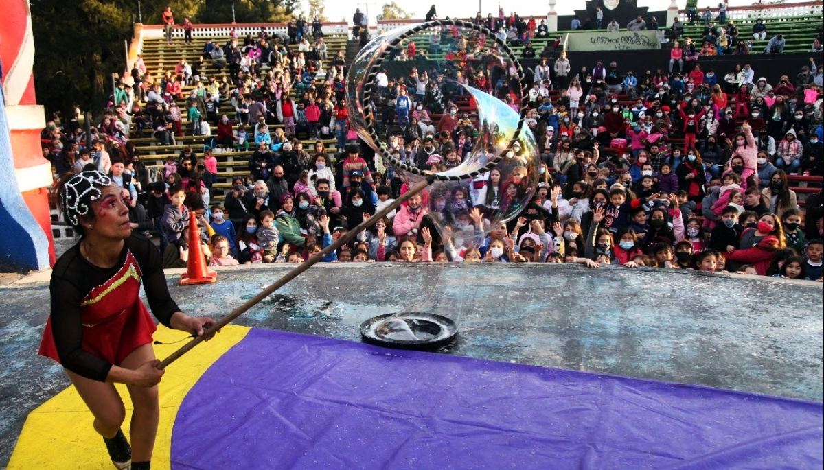 Con el Coliseo Podestá como estrella, La Plata presentó su oferta cultural de cara al finde largo
