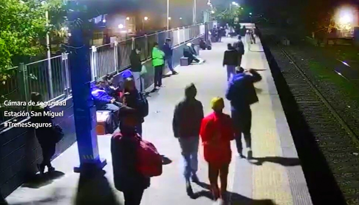 Están descarriados: tres menores demorados por robar teléfonos en inmediaciones a la estación del tren