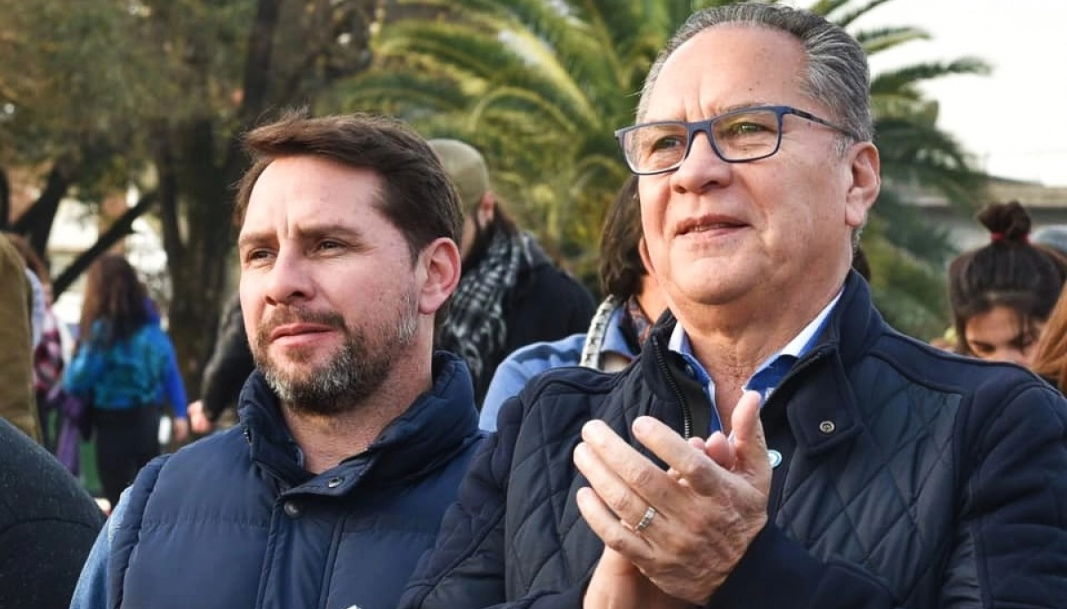 El intendente de Ituzaingó no será candidato, pero lanza a su hijo en unas PASO municipales