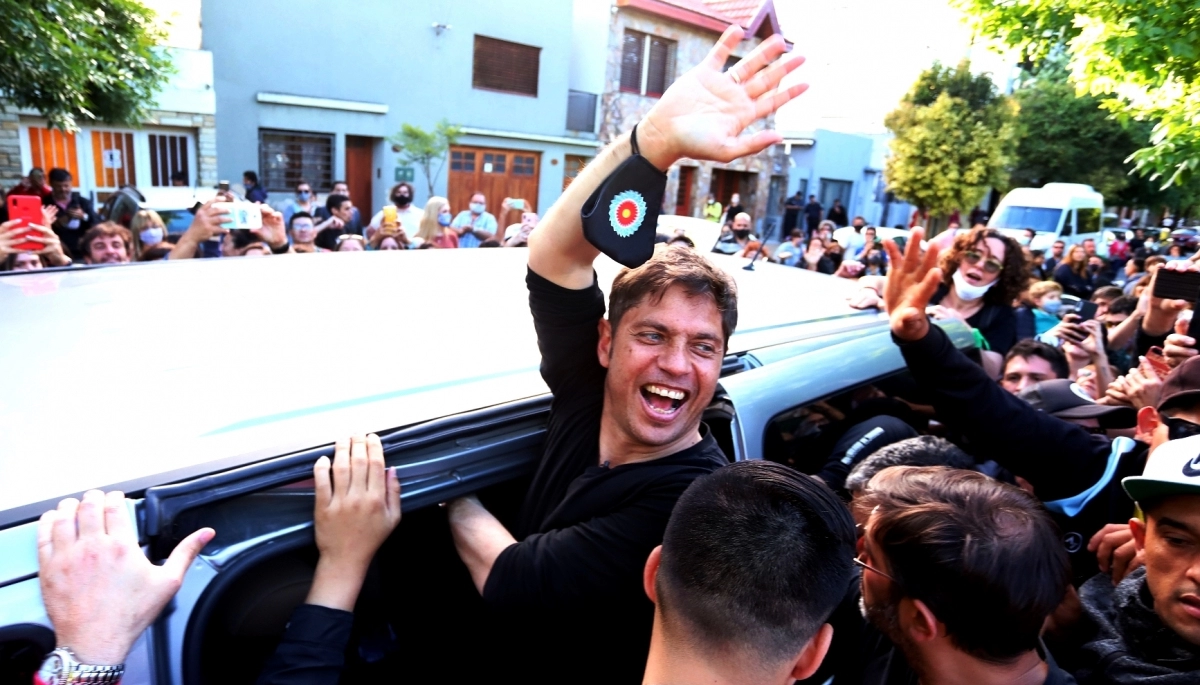 Con un video llamado "Derecho al futuro", Kicillof lanzó su campaña formal por la reelección