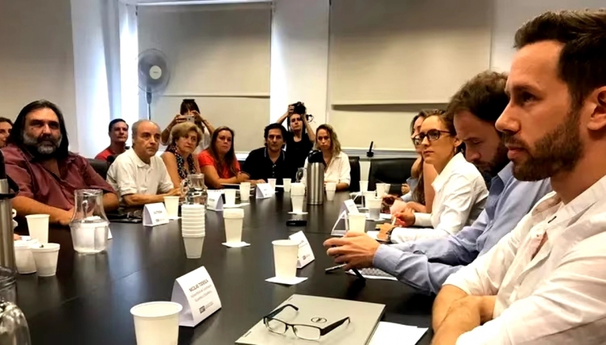 Provincia acordó un nuevo régimen de licencias parentales para docentes bonaerenses