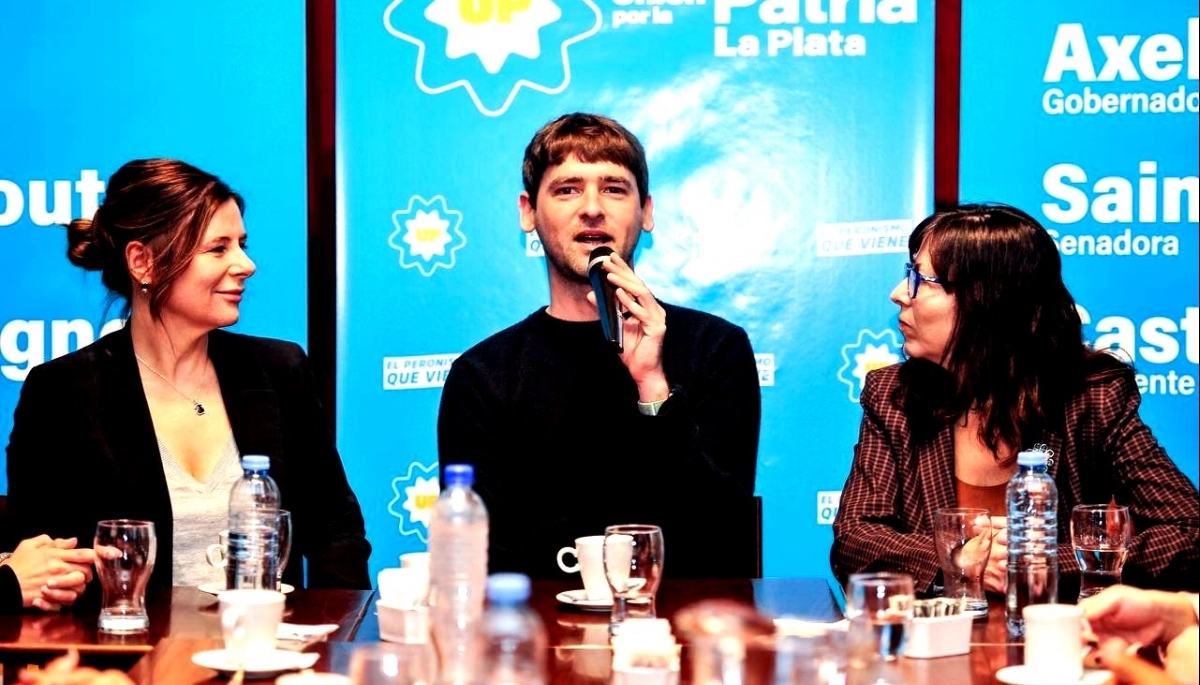 Castagneto presentó su lista de precandidatos en La Plata acompañado de Batakis y Saintout