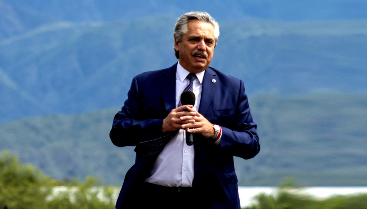 Con críticas al gobierno de Macri, Alberto Fernández se manifestó en contra de los créditos UVA