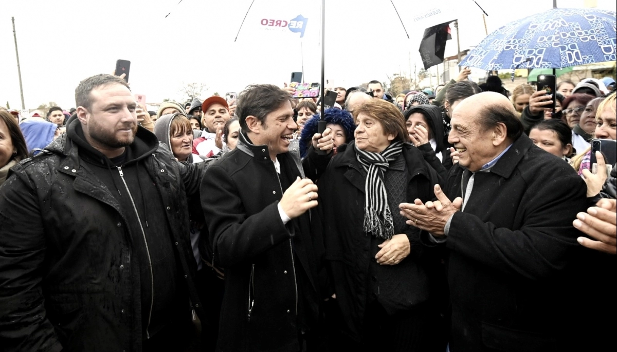 Kicillof recorrió Berazategui y destacó que las obras realizadas “traen dignidad a los barrios”