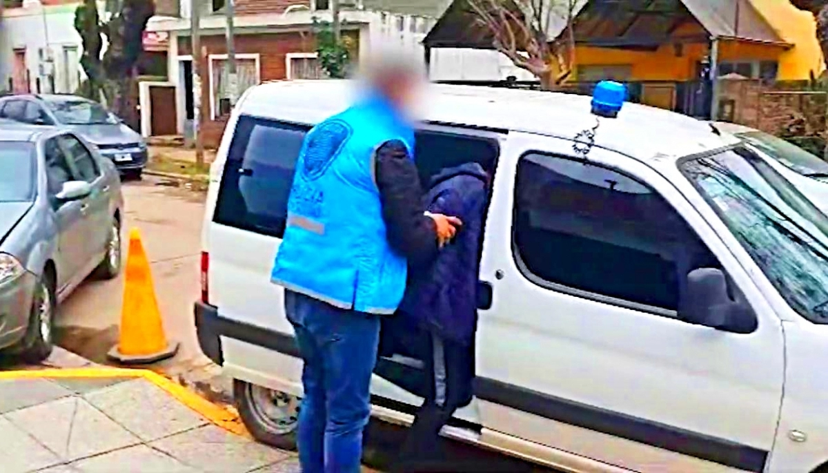 Con matrícula apócrifa se presentó como personal de salud y estafó a una mujer en 450 mil pesos