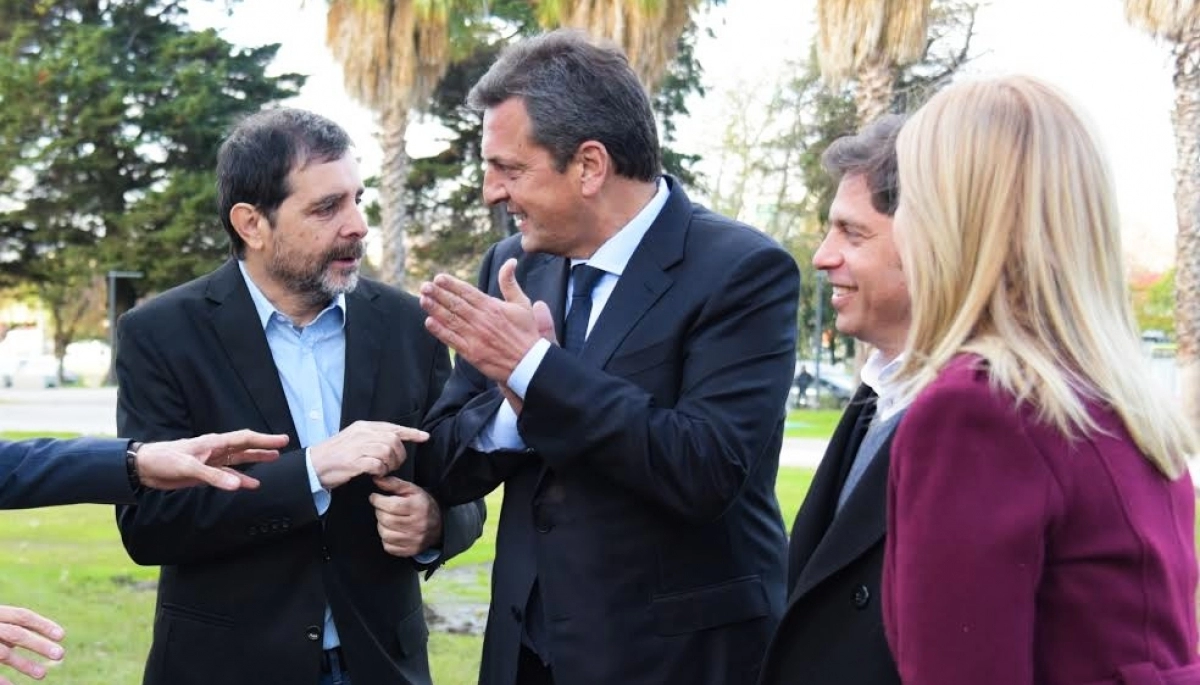 Massa y Kicillof le dieron la foto a Moreira para respaldar su candidatura en San Martín