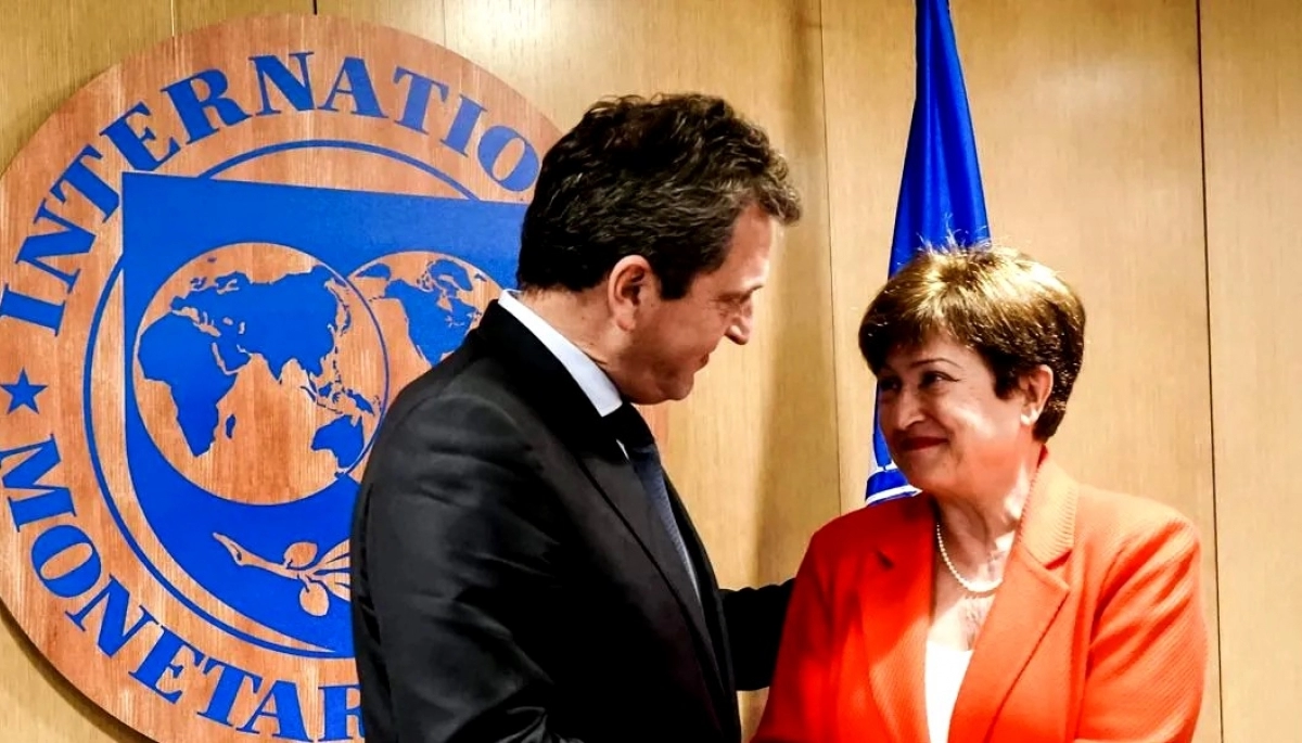 Massa logró el acuerdo con el FMI y llegarán 7.500 millones de dólares en agosto y noviembre