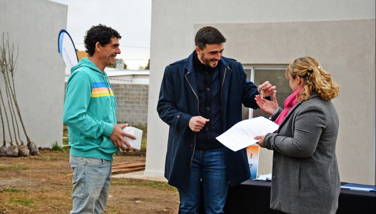 “Cuando cometemos un error hay que asumirlo”, dijo Galli mientras rompía la veda electoral
