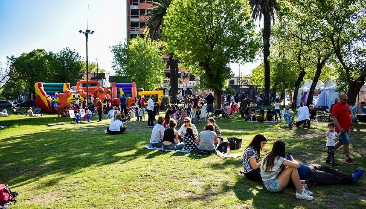 Con propuestas para toda la familia, se realizará Caravana Cuga en Plaza Azcuénaga