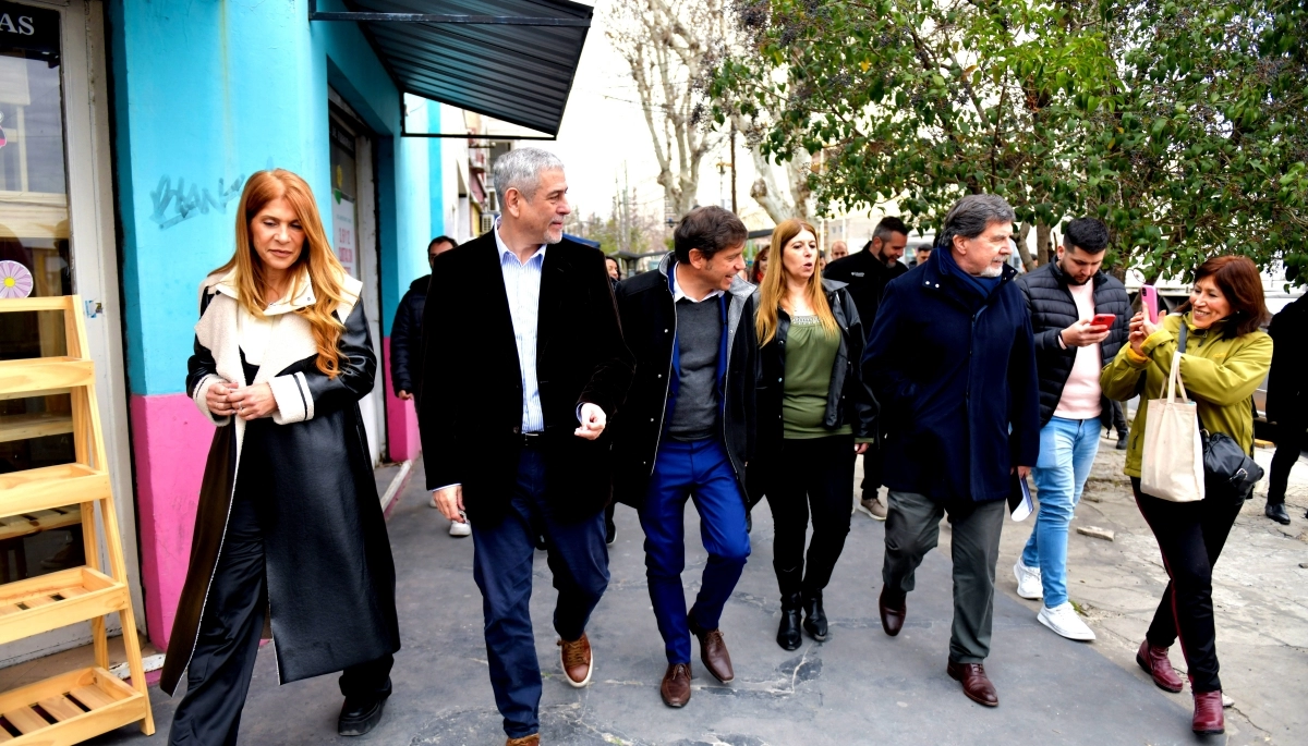 Con foco en salud mental, Kicillof conversó con estudiantes de escuelas secundarias en Avellaneda
