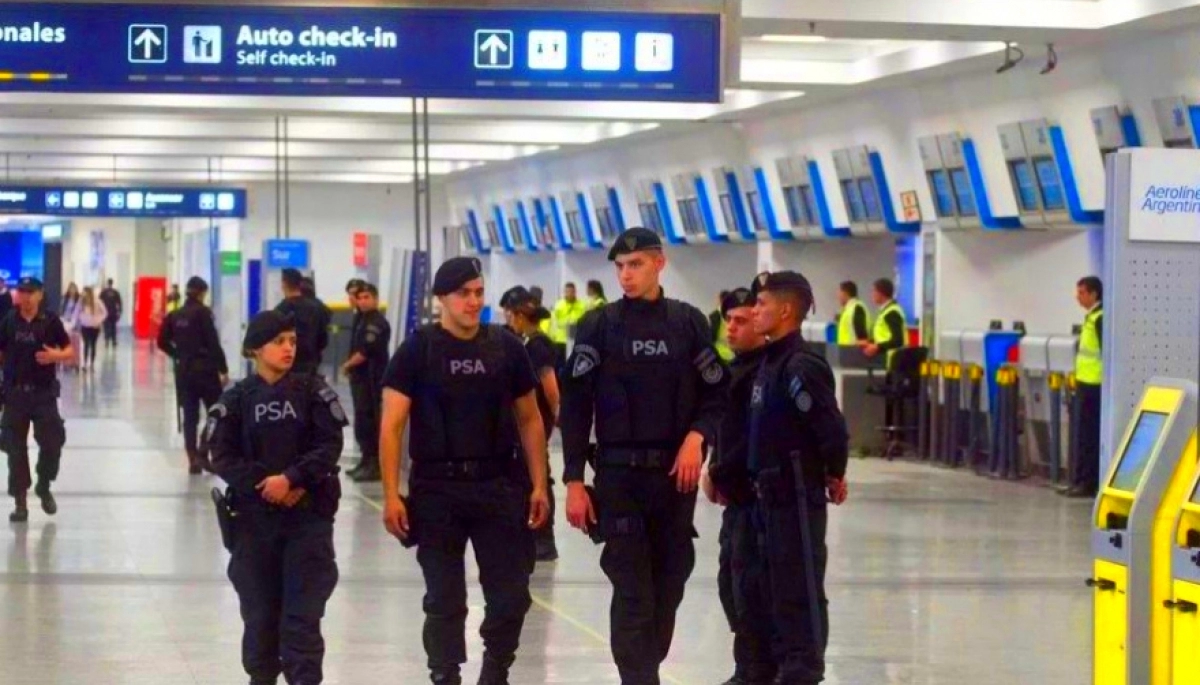 Mula argentina: una joven de 20 años fue detenida cuando transportaba cocaína a Europa