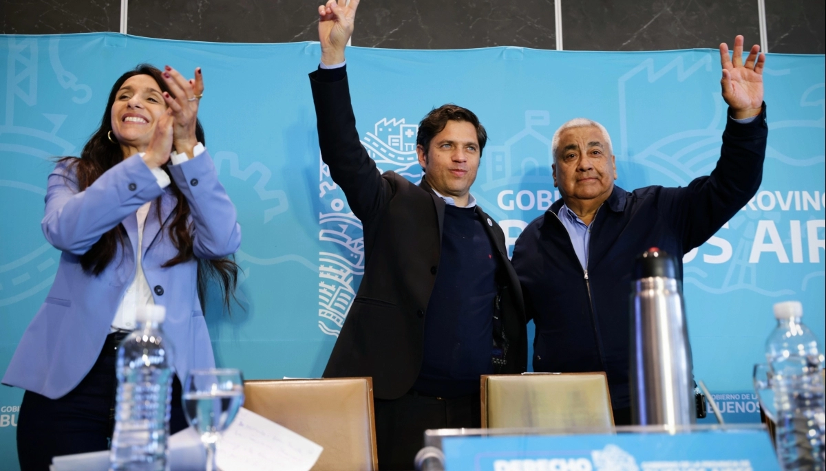 Kicillof trasladó su agenda a San Pedro y acompañó la campaña municipal de Salazar