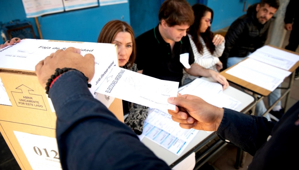 Oficializado: cuánto cobrarán las autoridades de mesa en las PASO 2023