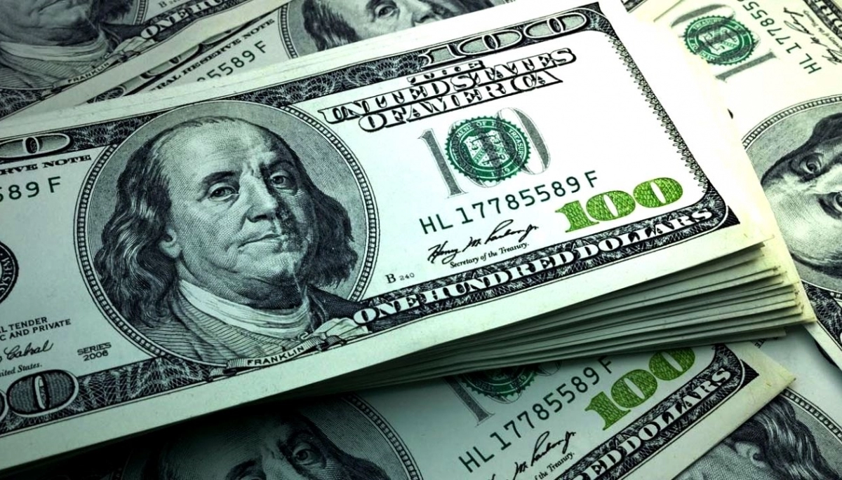 El Gobierno fijó el precio del dólar a 365 pesos y aumentó el porcentaje de la tasa de interés