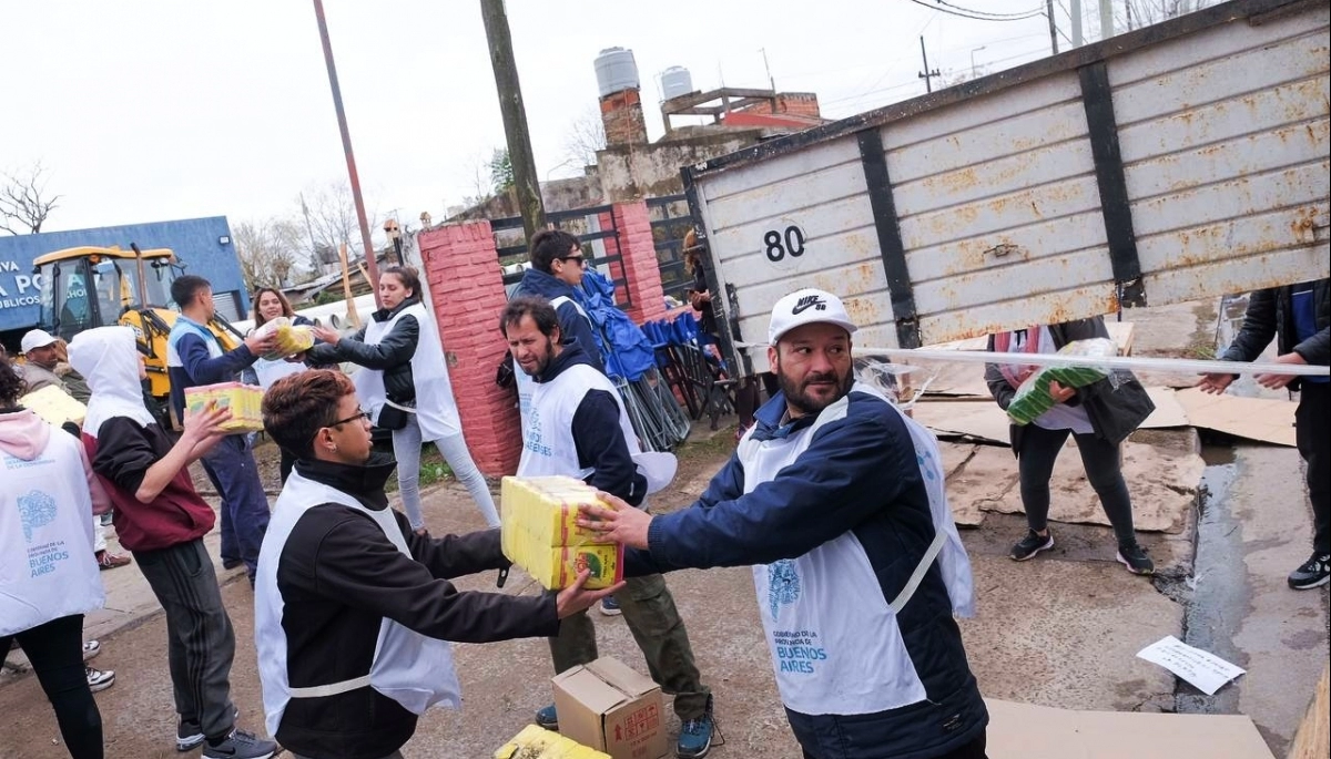 La Provincia continúa con su asistencia a las familias de La Plata afectadas por la tormenta
