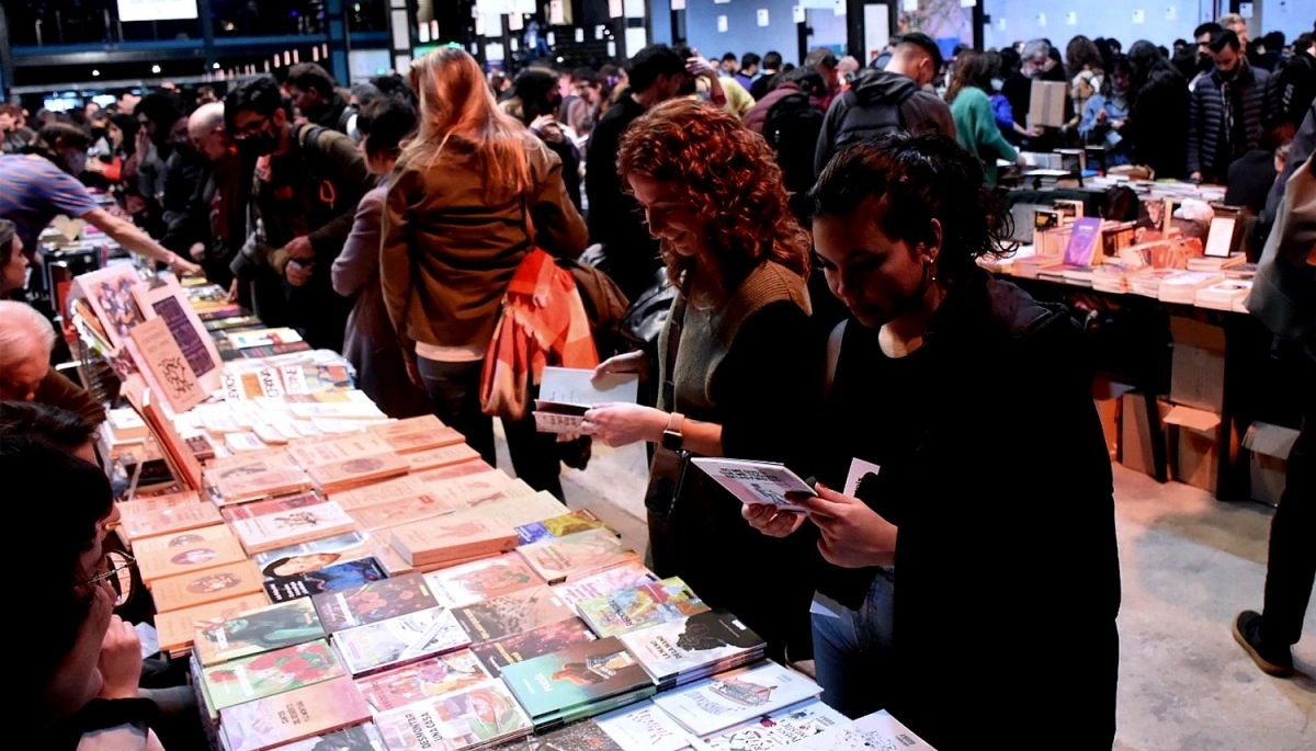 En el Encuentro de Bibliotecas Populares, el Instituto Cultural presentó “Más libros para más”