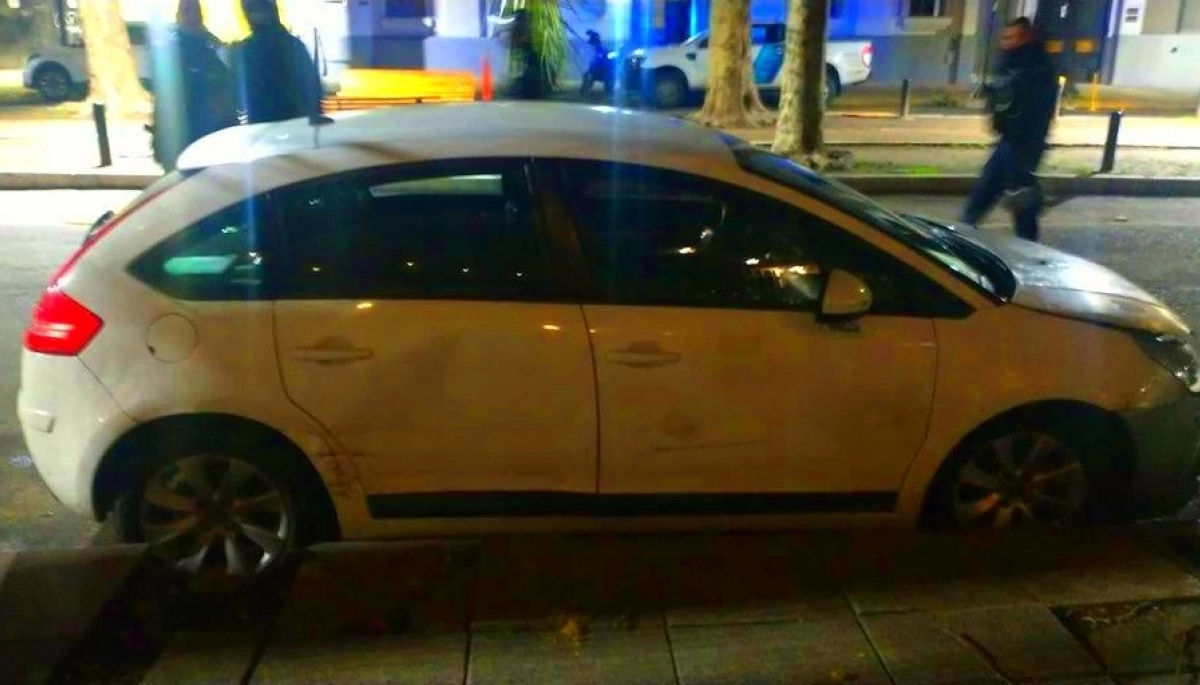 Video: inhabilitado para manejar hasta 2025, intentó huir de la policía en el centro de La Plata