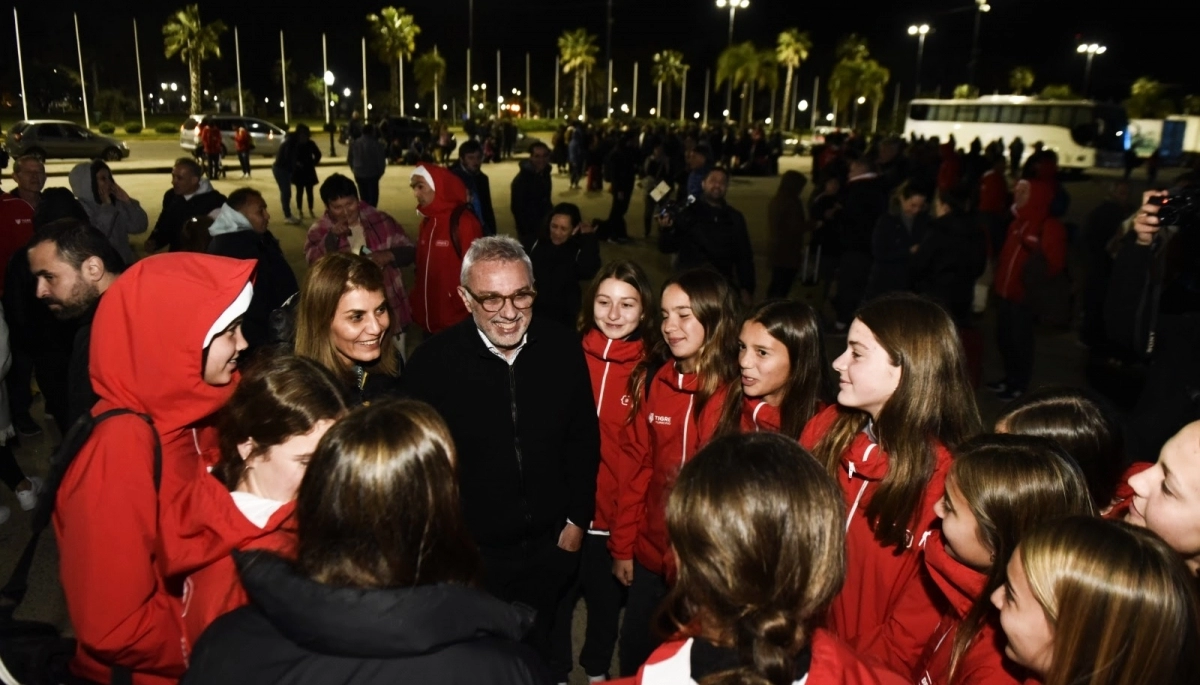 Zamora estuvo presente en la despedida a la delegación que competirá en los Juegos Bonaerenses