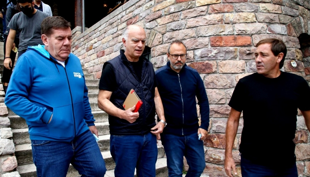 Intendentes de Juntos preparan una reunión con Kicillof para reclamarle por el bono