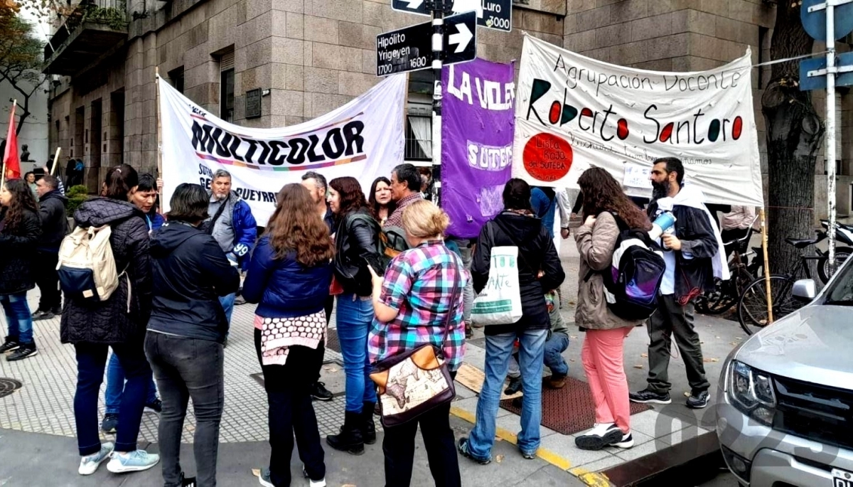 El ministerio de Educación bonaerense anunció que el paro convocado por Suteba disidente es ilegal