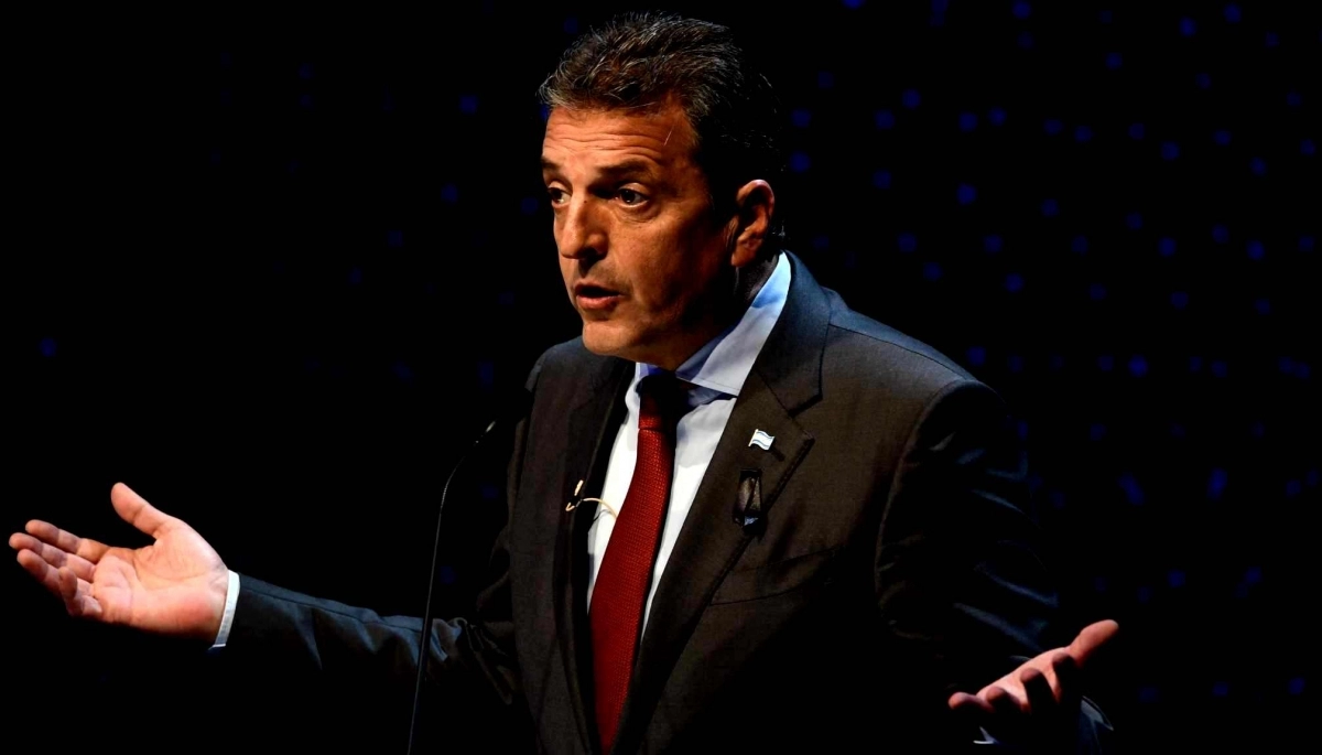Plazos fijos: Massa acusó a Milei de estar "timbeando el ahorro de la gente" para sumar votos