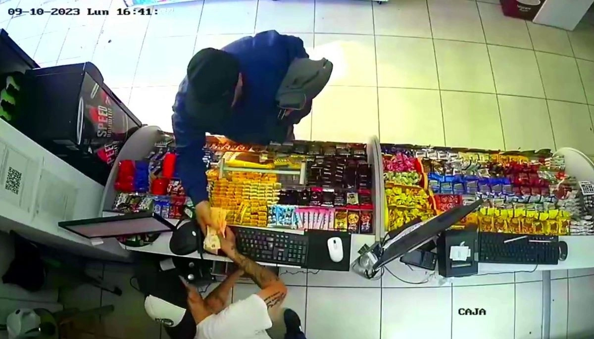 Renunciaron los empleados: dos veces en tres días, el mismo ladrón asaltó un kiosco a mano armada
