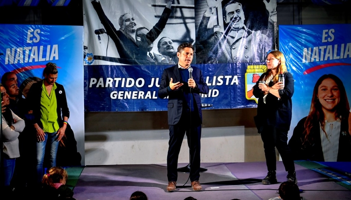 Kicillof visitó el Interior y ratificó la importancia del “Estado presente” para combatir el “ajuste y la motosierra”