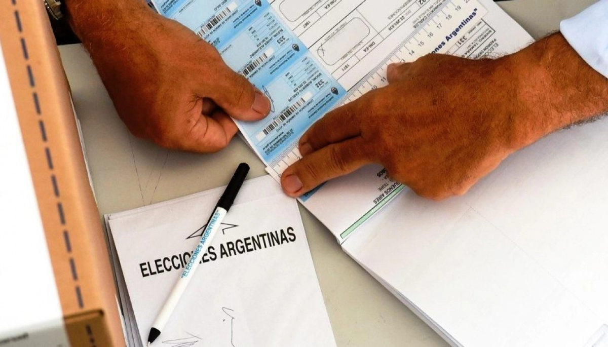 Elecciones 2023: qué pasa si una autoridad de mesa no se presenta el domingo 22