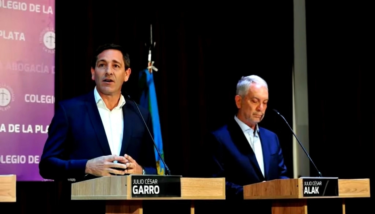 Reñido escenario en La Plata: Garro y Alak se adjudican el triunfo, pero se resolverá en el escrutinio definitivo