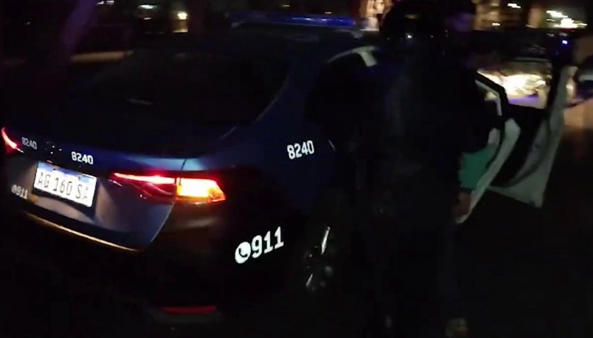 Perseguido desde Almagro a Puente Alsina, detuvieron a un adolescente con moto robada