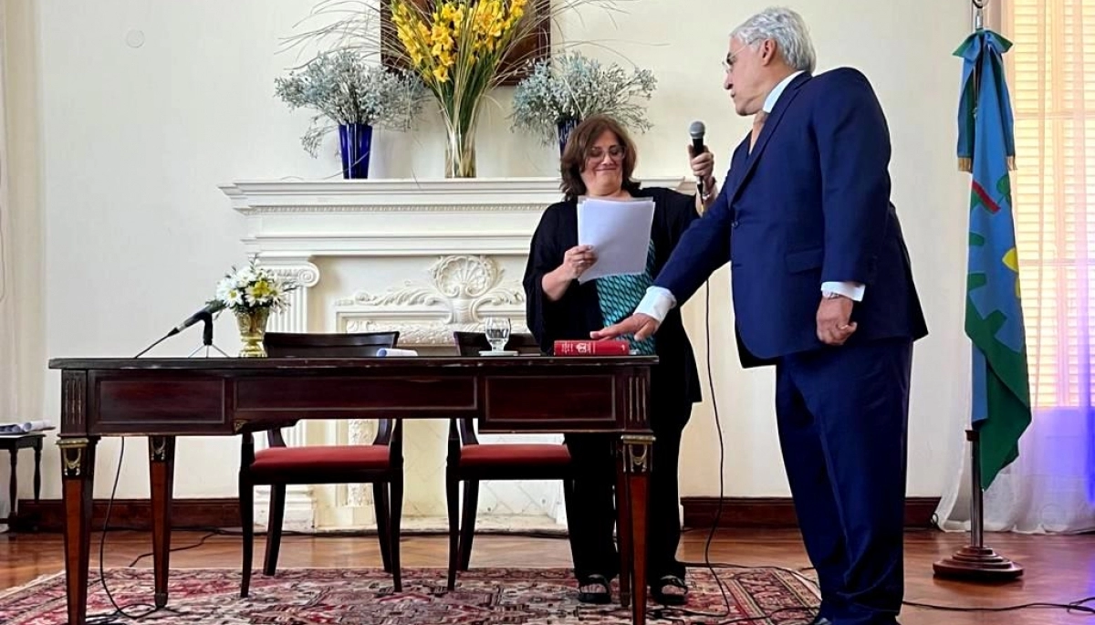 Alegre juró como intendente de General Villegas: “Uno vuelve al lugar donde nos esperan”