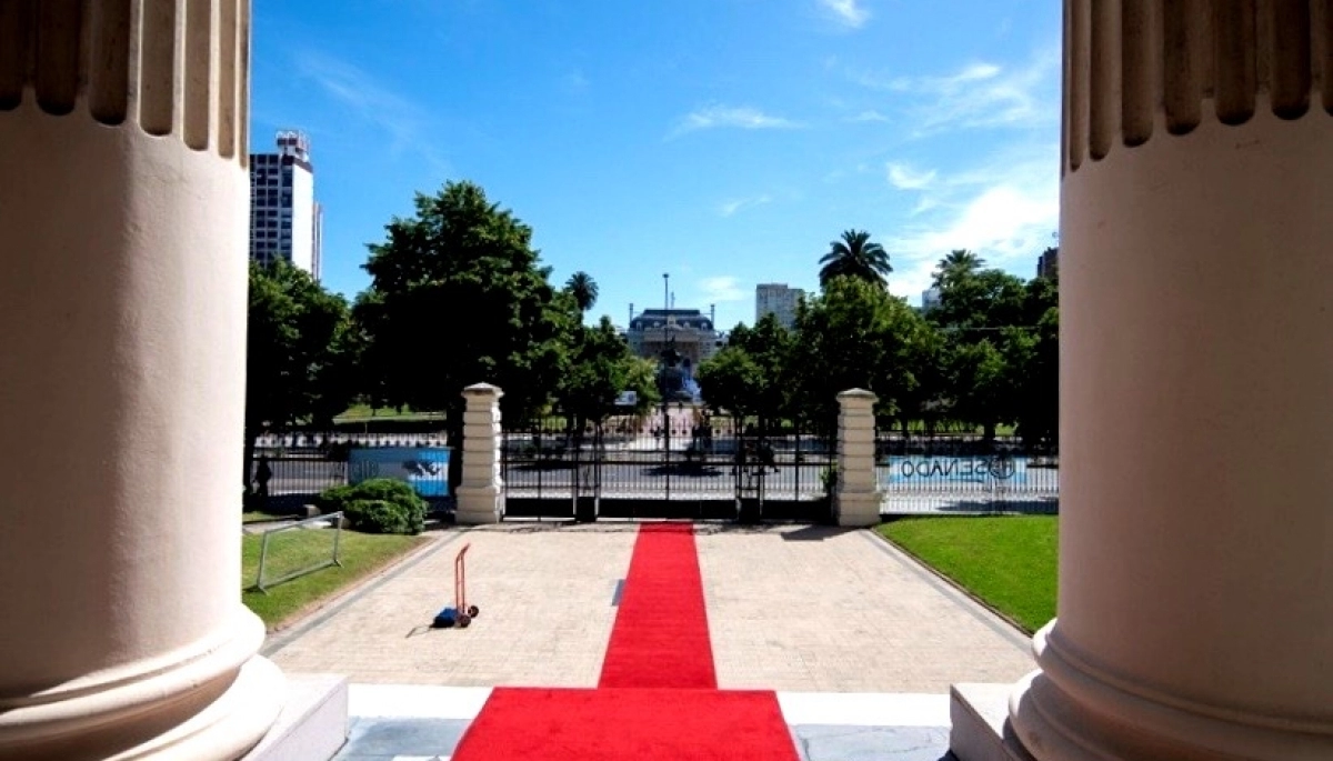 La Legislatura bonaerense espera para recibir a Kicillof, que asumirá su segundo mandato