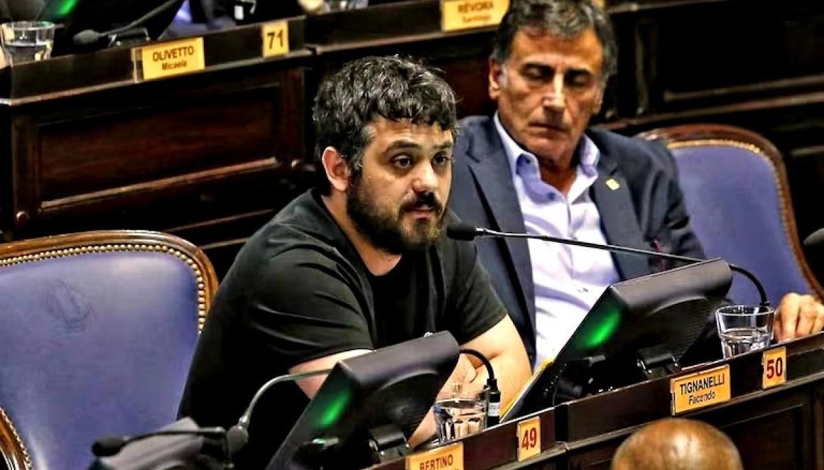 La Cámpora gana la batalla y mantiene el control del bloque oficialista en Diputados de la Provincia