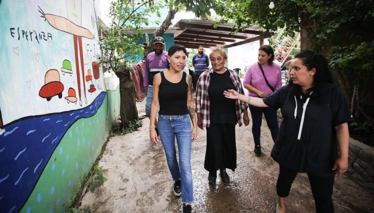 Tras el temporal: Mayra Mendoza supervisó los trabajos de atención en Quilmes