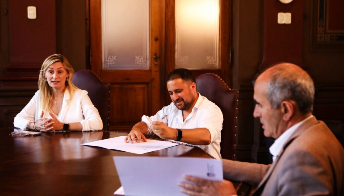 La UNLP firmó un convenio de “colaboración institucional” con el Municipio de Colón