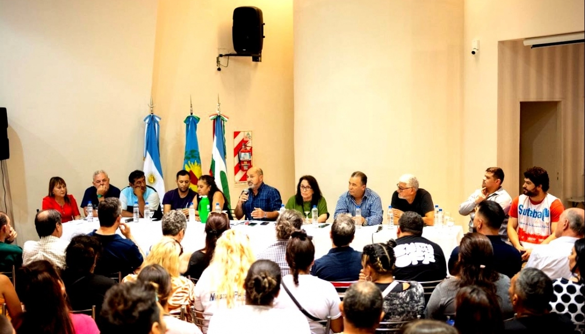 En espejo con Lanús, el peronismo de Ensenada lanzó su mesa multisectorial anti-Milei