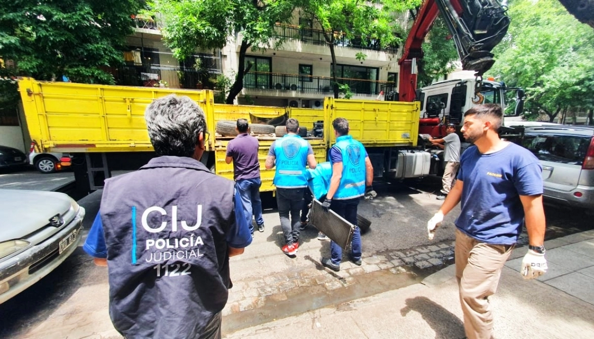 Allanamientos y clausuras de dos talleres que infringían la Ley de Desarmaderos